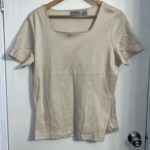 Coral Bay t shirt with squared neckline Cream color short sleeve